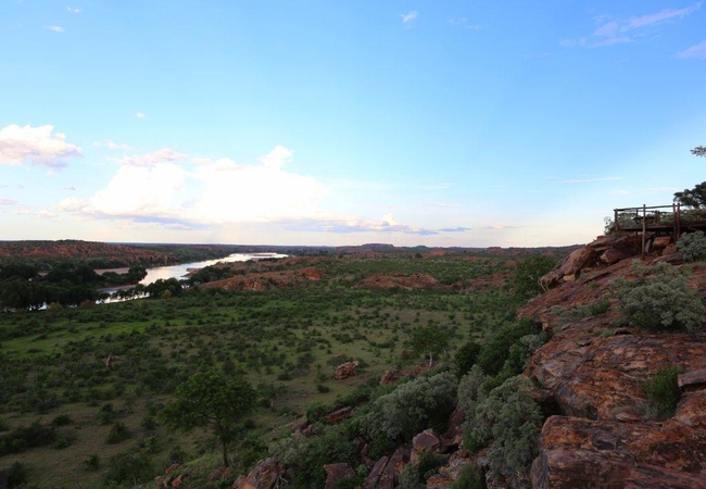 Mopane Bush Lodge