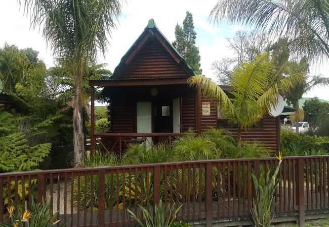 Unit 1 - 4 Sleeper Log Cabin