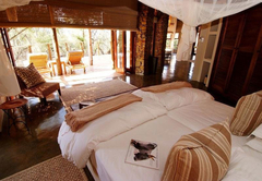 Nambiti Plains Private Game Lodge