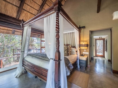 Ndlovu Safari Lodge