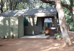 nDzuti Bush Camp