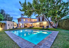 Nova Constantia Boutique Residence