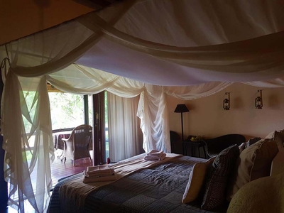 Nyati Safari Lodge