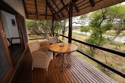 Nyati Safari Lodge