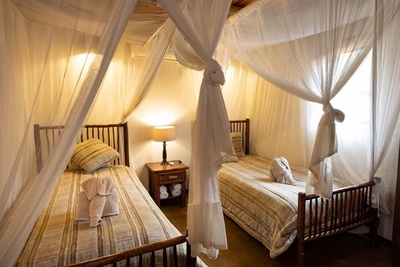 Nyati Safari Lodge