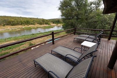 Nyati Safari Lodge