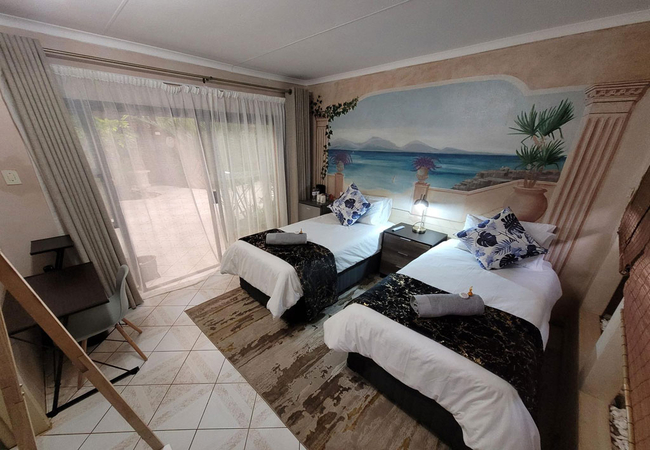 Standard Twin Room - Beach