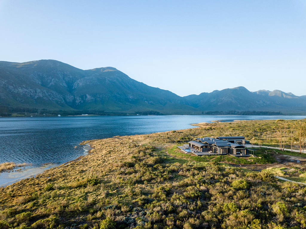 Perivoli Lagoon House