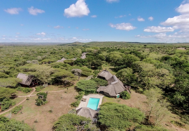 Rhino River Lodge