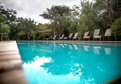 Royal Thonga Safari Lodge