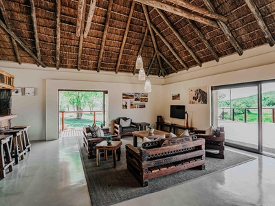 Safari Lodge at Djumbawa