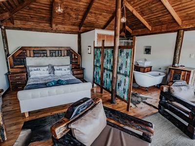 Safari Lodge at Djumbawa