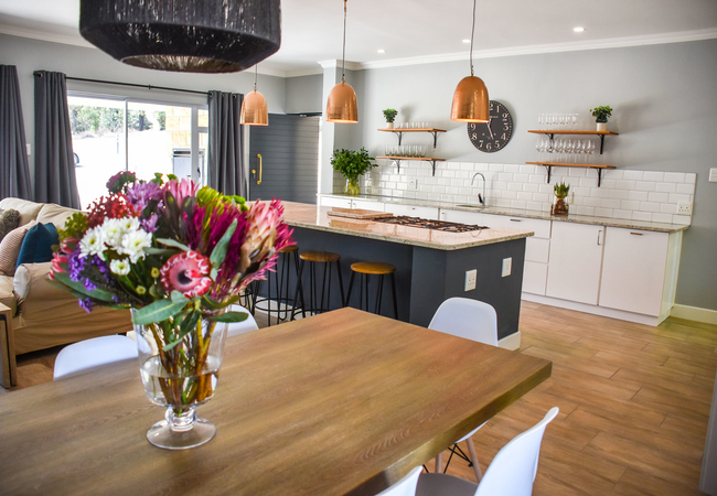 Kitchen & Living Area