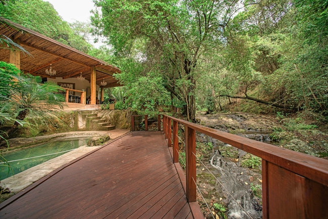 Serenity Mountain and Forest Lodge  