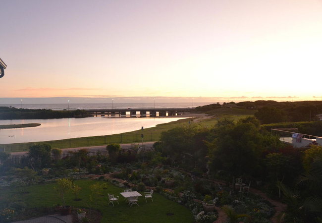 Serenity Ocean Lodge