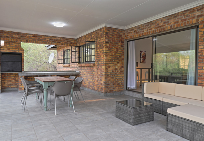 Veranda/Braai area