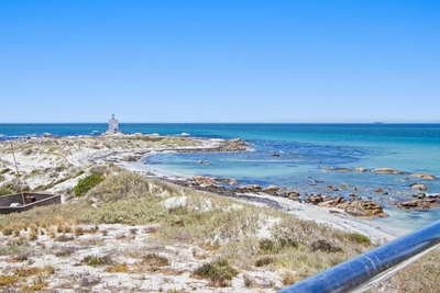 Shelley Point Beach Villa