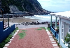 Silver Spray Beach Accommodation