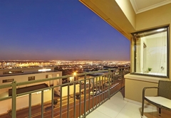 Mandelas Gold 2 Bedroom Apartment