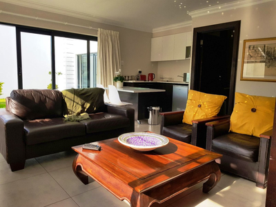 Summerstrand-Stay Luxury Apartment