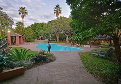 Sunbirds Oasis Lodge