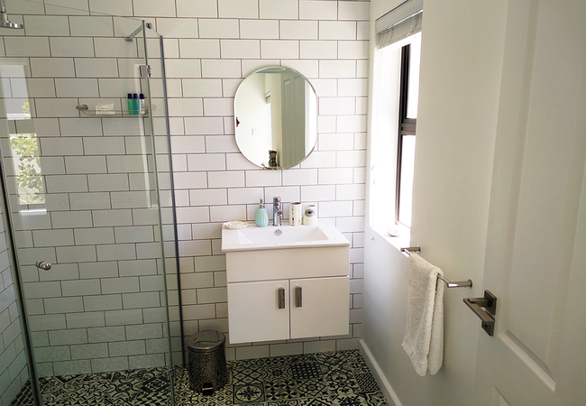 Second en-suite bathroom