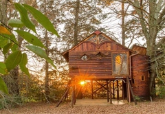 Sycamore Avenue Treehouses