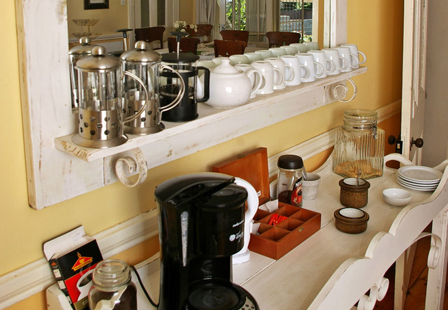 Guest dining area