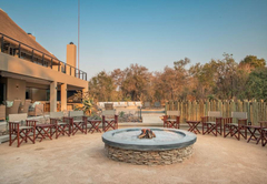 Thanda Lodge