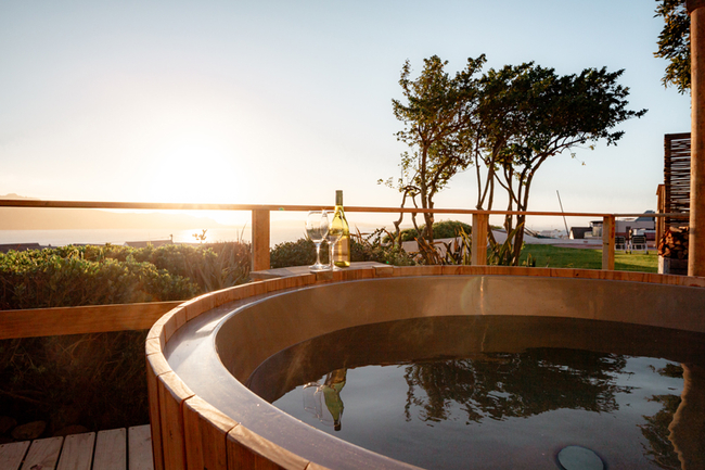 Romantic Room (Wood Fired Hot Tub)