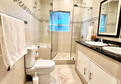 Main bathroom