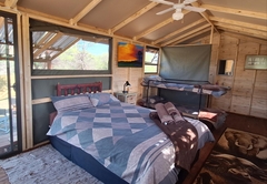 Fever Tree Tented Cabin