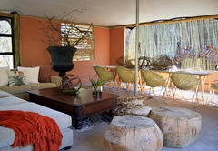 Thulani Game Lodge & Eco Estate