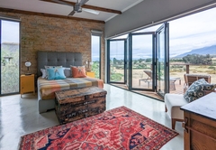 TULBAGH MOUNTAIN BUNGALOW