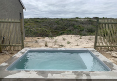 Twin Cabins at Romansbaai