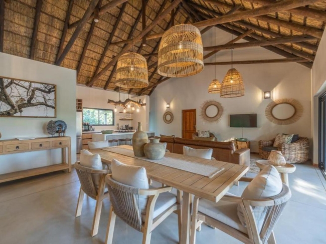 Ukanyi Luxury Villa  