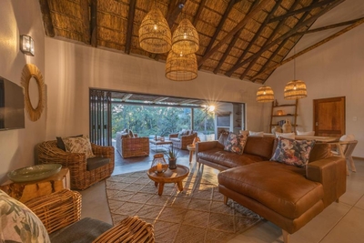 Ukanyi Luxury Villa  