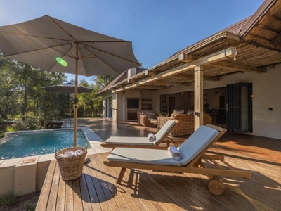 Ukanyi Luxury Villa  