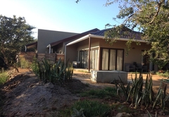 Ukuthula Cottages