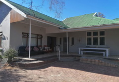 Villa de Karoo Guest House