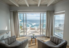 Deluxe Room with Sea View